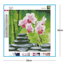 Carica l'immagine nel visualizzatore di Gallery, Pietra di bamb¨´ - pittura completa di diamanti - 30x30cm