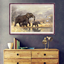 Carica l'immagine nel visualizzatore di Gallery, Elefanti - pittura completa di diamanti - 40x30cm
