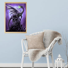 Carica l'immagine nel visualizzatore di Gallery, Male teschio drago - pittura di diamante completo - 30x40cm