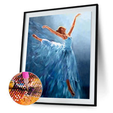 Carica l'immagine nel visualizzatore di Gallery, Ragazza - diamante rotondo - 30x40cm