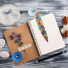 Carica l'immagine nel visualizzatore di Gallery, Fai da te a mano Art Diamond Painting Segnalibro Feather Series